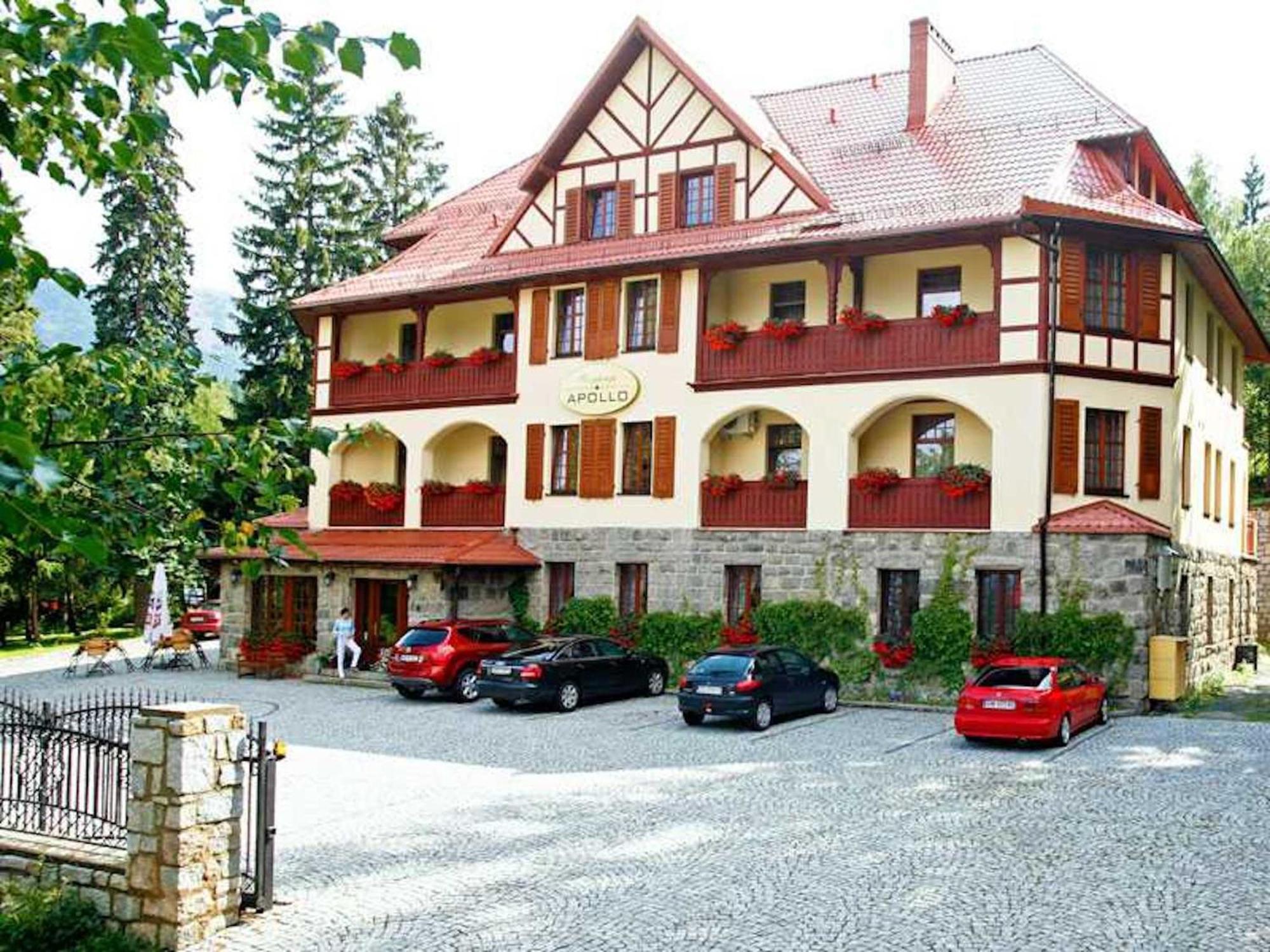 Gorski I Dawniej Apollo Bed & Breakfast Karpacz